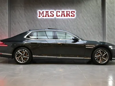 2025 Genesis G 90