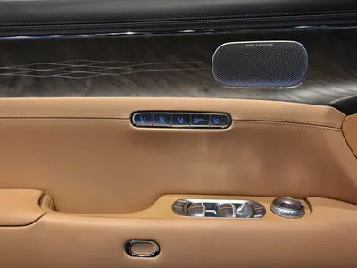 2025 Genesis G 90