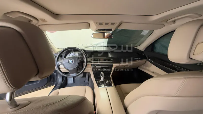 2010 BMW 7 Series 730Li