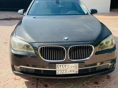 2010 بي ام دبليو الفئة السابعة 730 إل أي