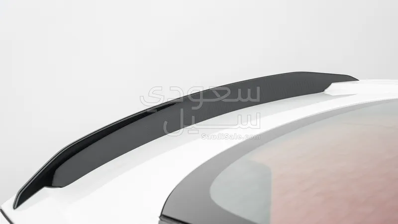2019 استون مارتن دي بي  اس سوبر ليجيرا