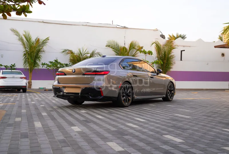 2023 بي ام دبليو الفئة السابعة 740أي