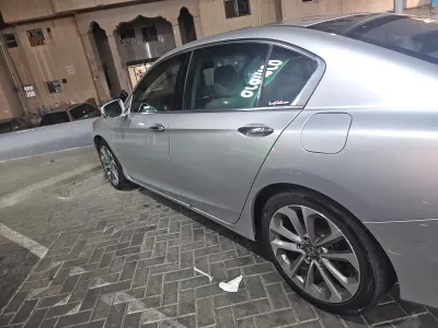 2013 هوندا اكورد في 6 سبورت