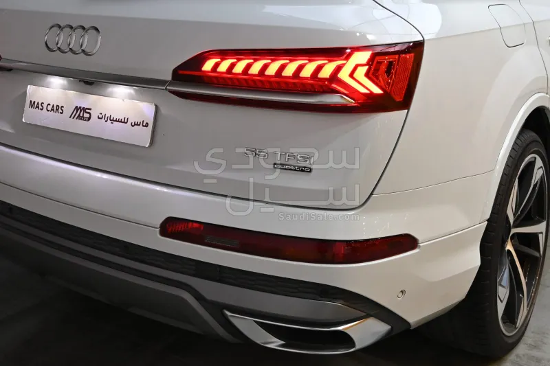 2024 اودي كيو 7 اس لاين