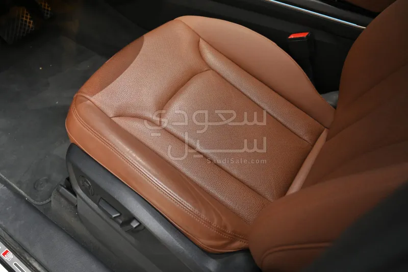 2024 اودي كيو 7 اس لاين