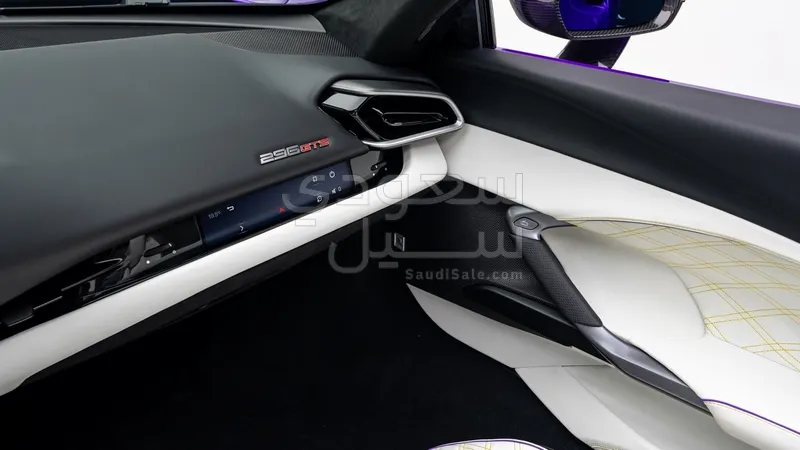 2024 فيراري جي تي اس 296