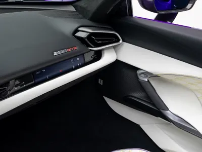 2024 فيراري جي تي اس 296