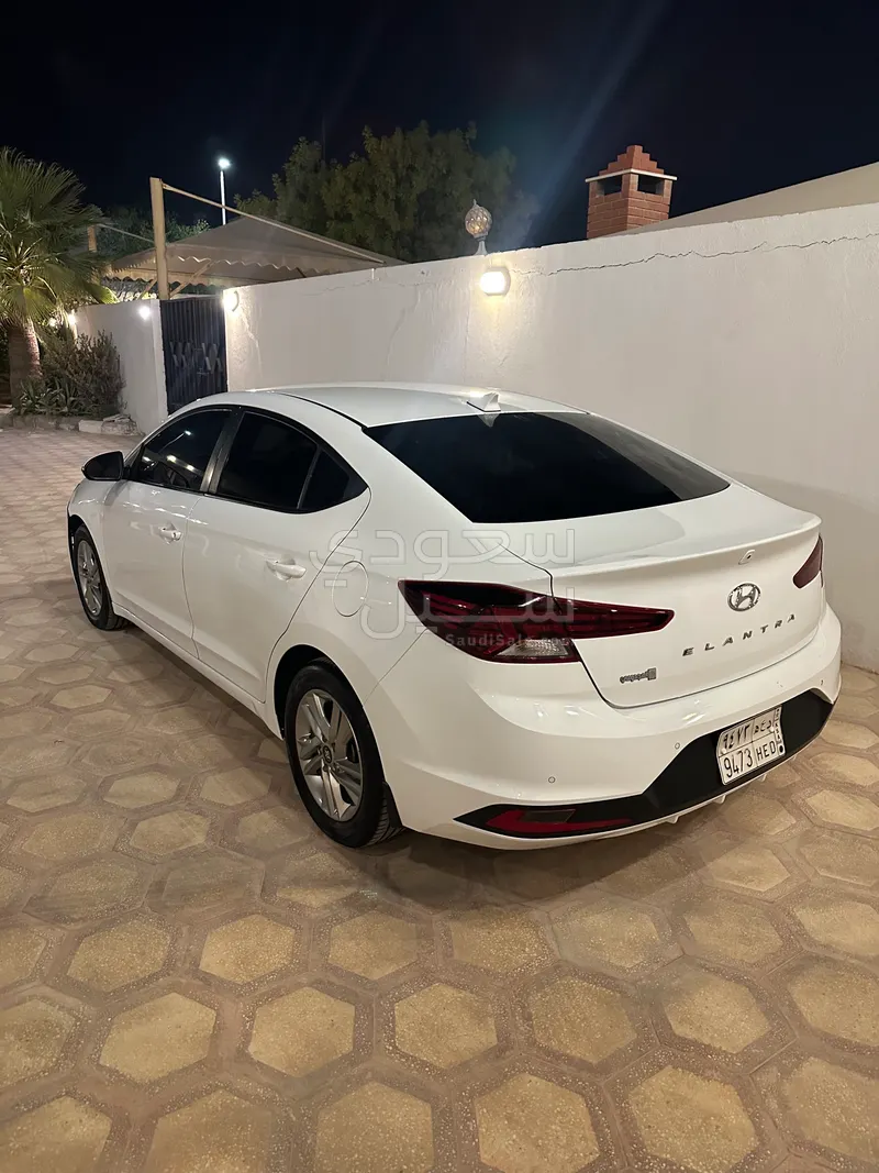 2019 هيونداي النترا سمارت