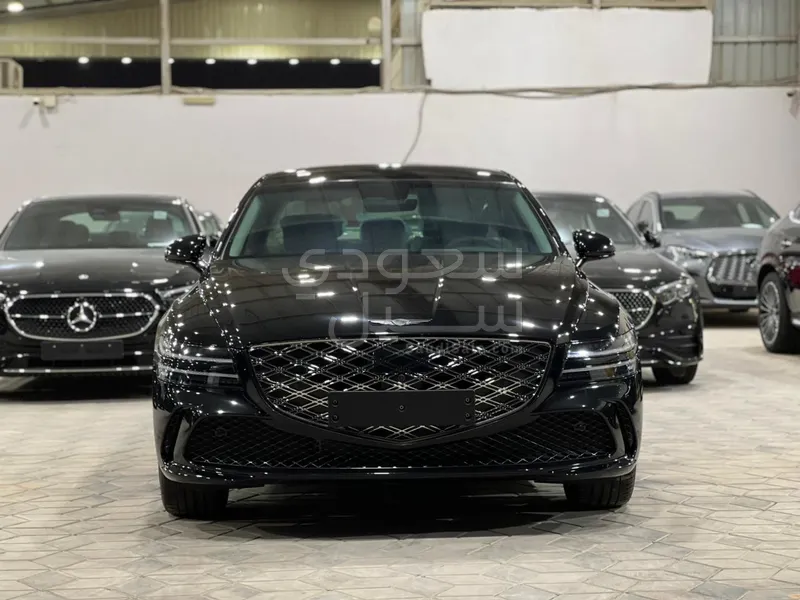 2025 Genesis G 80