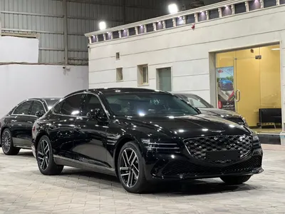2025 Genesis G 80
