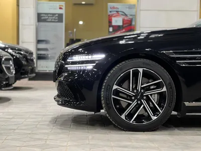 2025 Genesis G 80