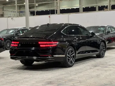 2025 Genesis G 80