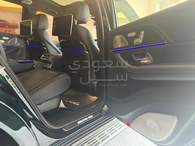 2021 مرسيدس - بنز جي إل إس 63 أي إم جي
