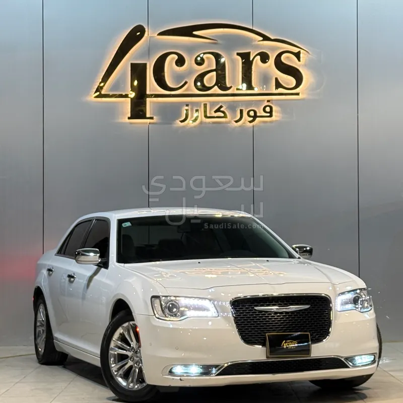 2021 كرايسلر 300 سي