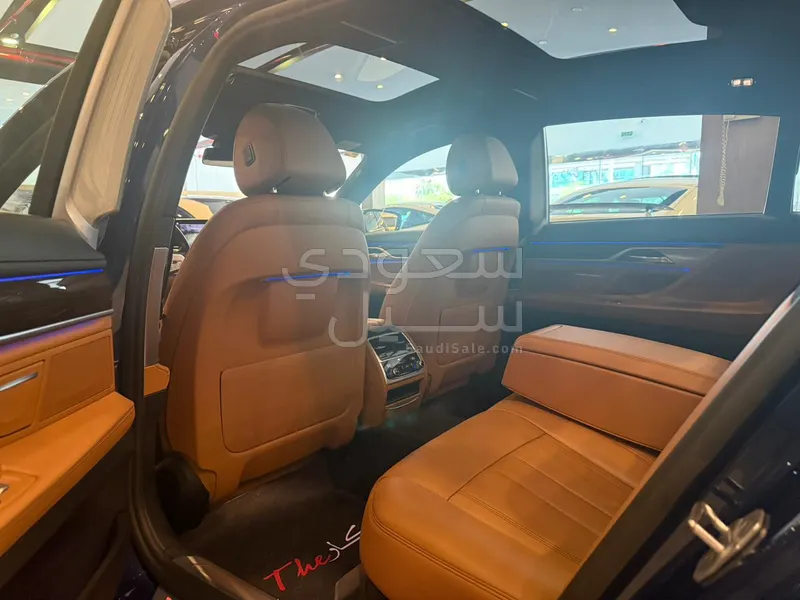2021 بي ام دبليو الفئة السابعة 730 إل أي
