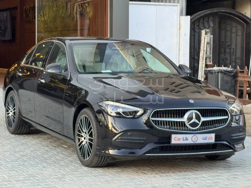 2025 Mercedes-Benz C 200