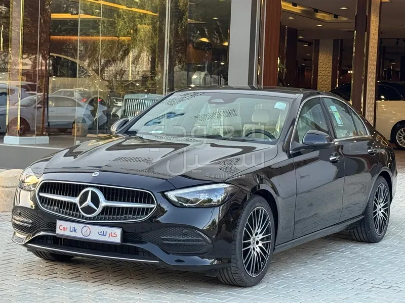 2025 Mercedes-Benz C 200