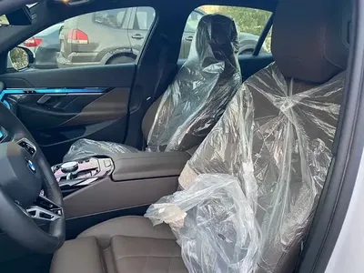 2024 بي ام دبليو الفئة الخامسة 520 أي إم كت