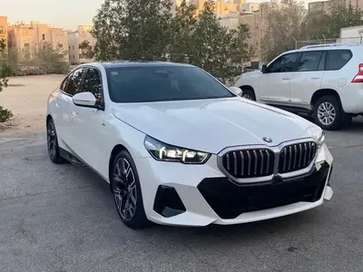 2024 بي ام دبليو الفئة الخامسة 520 أي إم كت