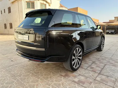 2024 لاند روفر رينج روفر اتش اس اي