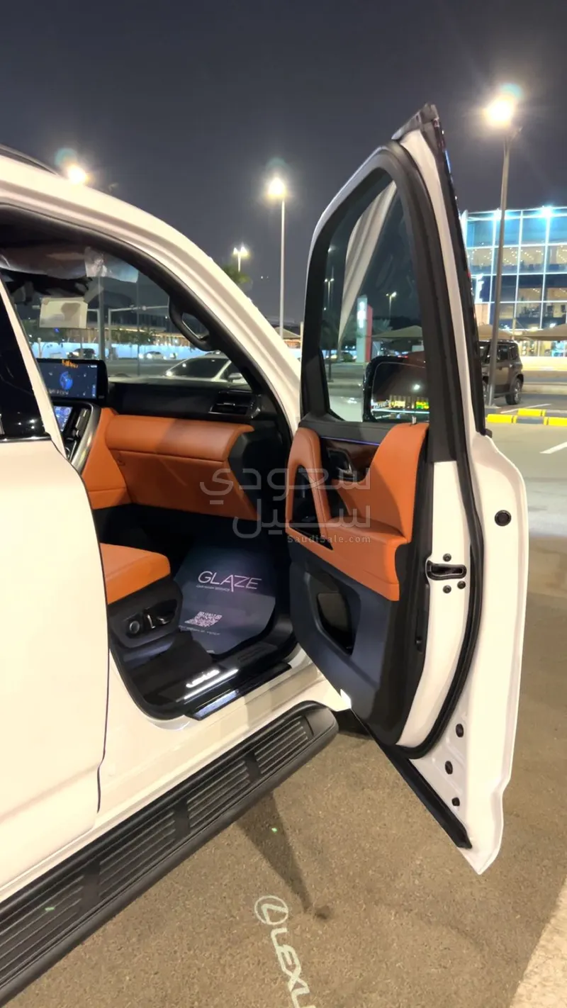 2022 لكزس إل إكس 600 vip بلاك بكج