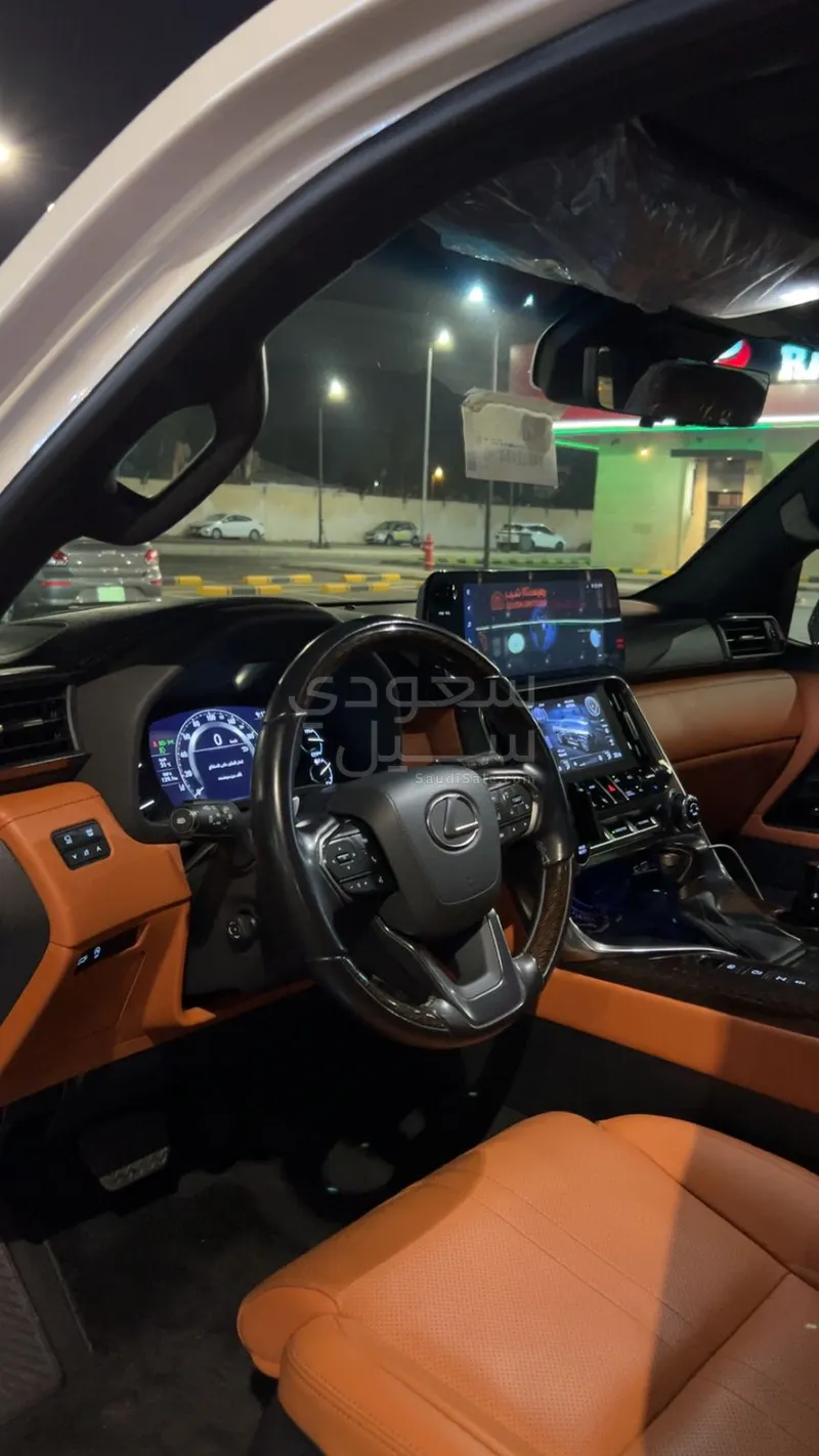 2022 لكزس إل إكس 600 vip بلاك بكج