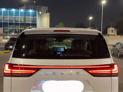 2022 لكزس إل إكس 600 vip بلاك بكج
