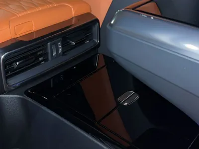 2022 لكزس إل إكس 600 vip بلاك بكج