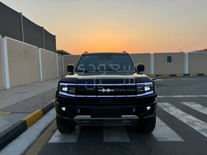 2025 BYD Leopard 5