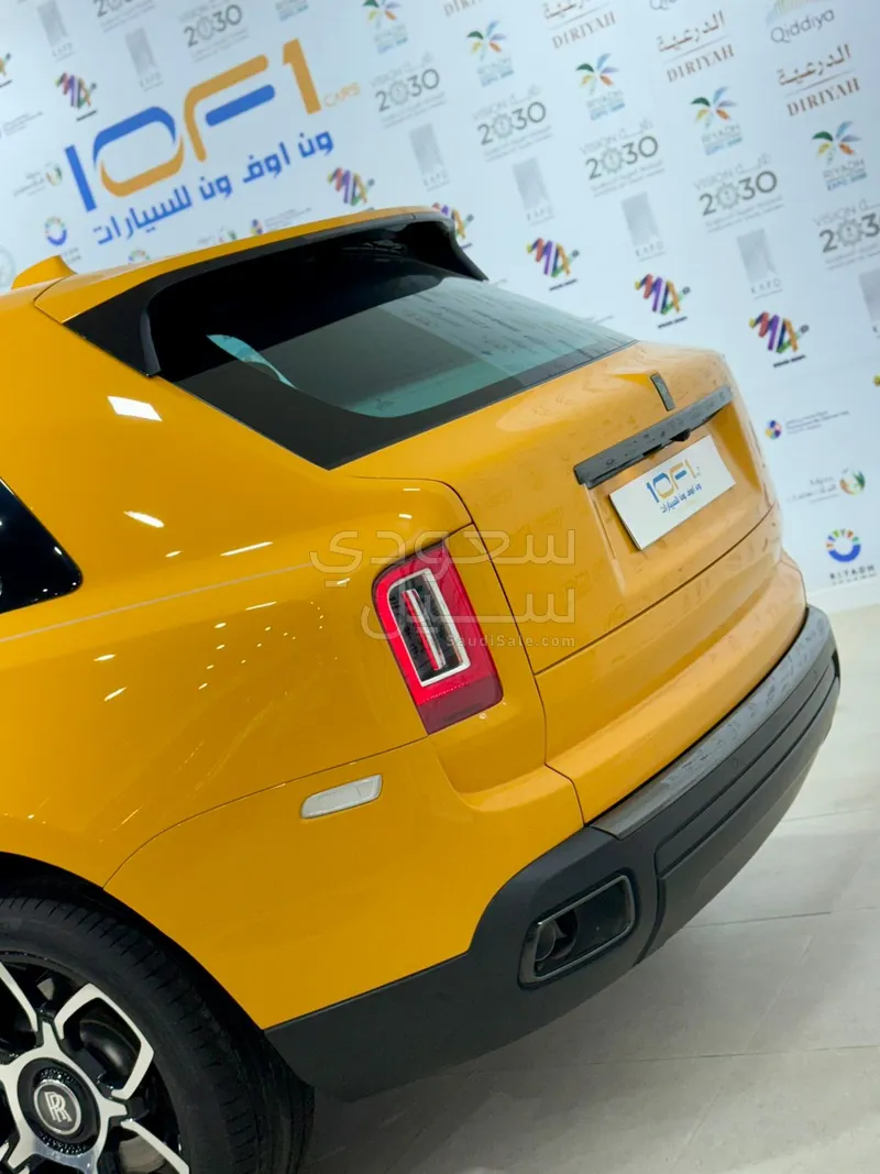 2024 رولز رويس كولينان بلاك بادج