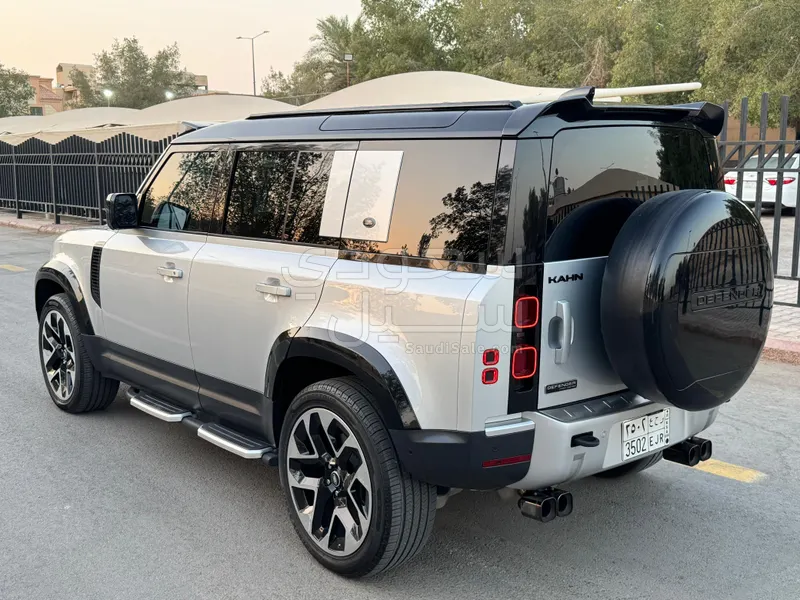 2020 Land Rover Defender First Edition
