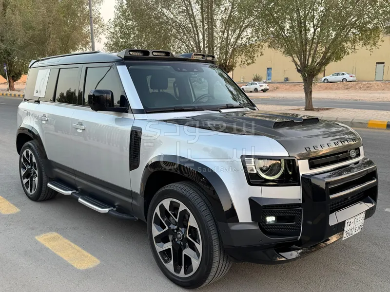 2020 Land Rover Defender First Edition