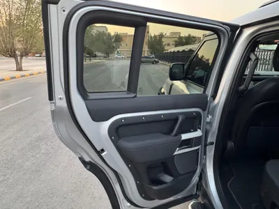 2020 Land Rover Defender First Edition
