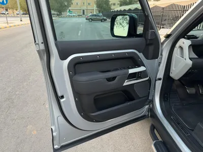 2020 Land Rover Defender First Edition