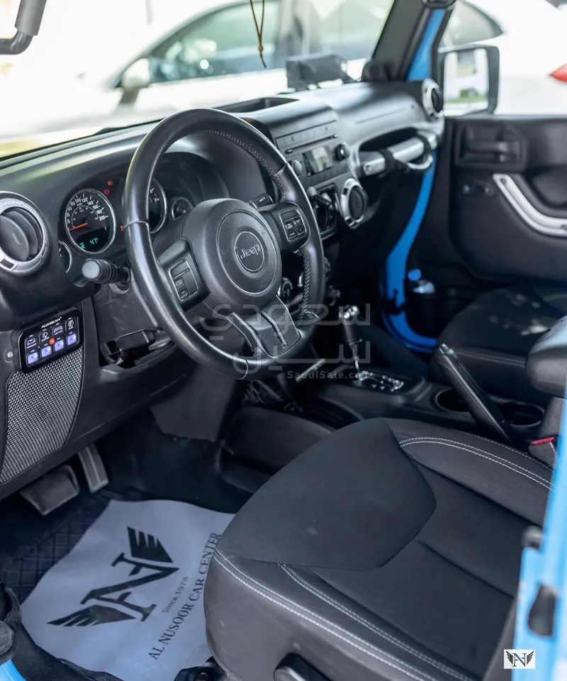 2013 Jeep Wrangler Sahara