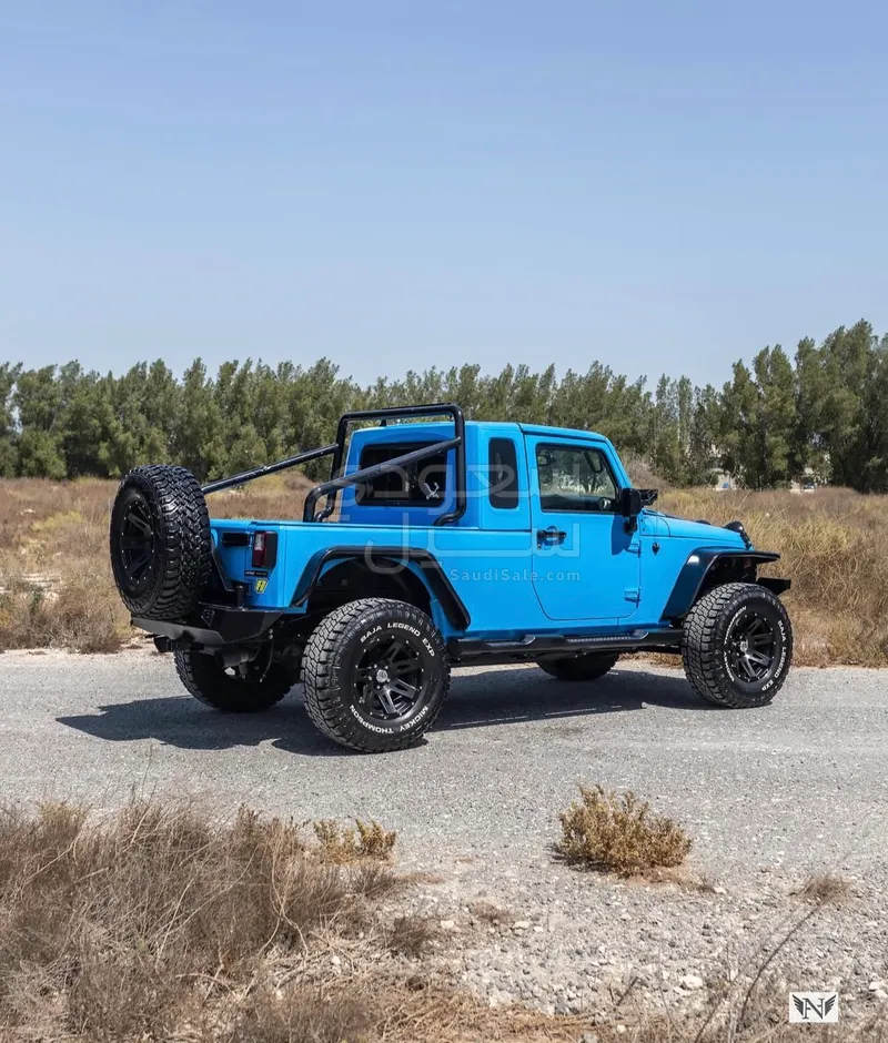 2013 Jeep Wrangler Sahara
