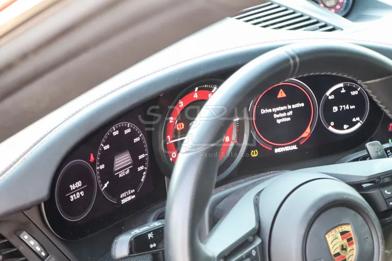 2024 بورش 911 كاريرا 4 جي تي اس