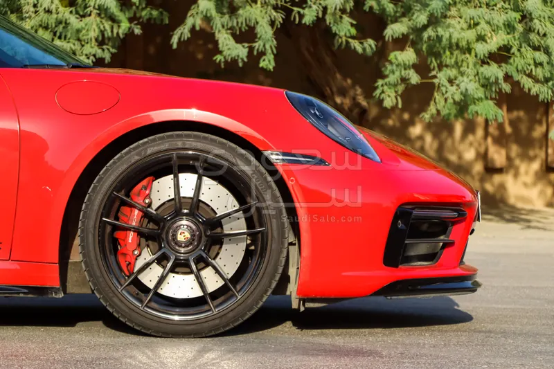2024 بورش 911 كاريرا 4 جي تي اس
