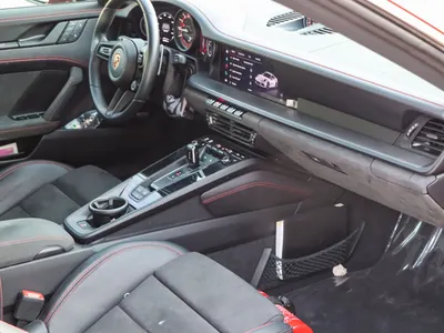 2024 بورش 911 كاريرا 4 جي تي اس