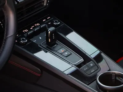 2024 بورش 911 كاريرا 4 جي تي اس