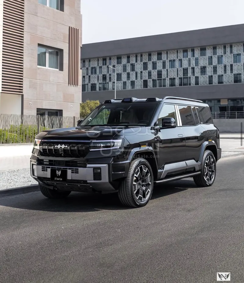 2025 BYD Leopard 8