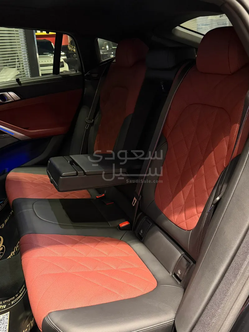 2024 بي ام دبليو الفئة اكس 6 إم كت