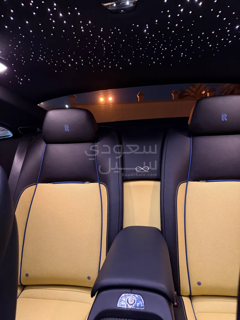 2018 رولز رويس رييث بلاك بادج