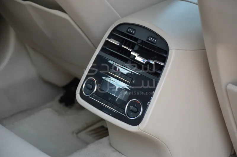 2014 Maserati Quattroporte GTS