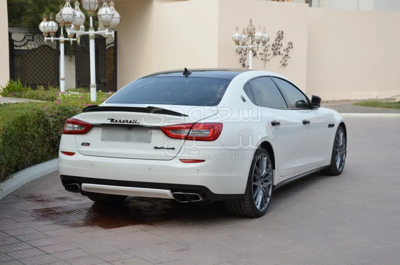 2014 Maserati Quattroporte GTS