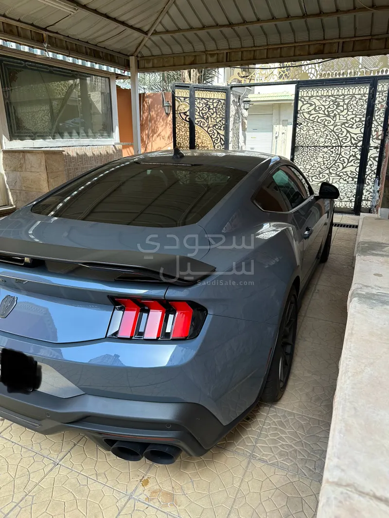 2024 فورد موستانغ دارك هورس