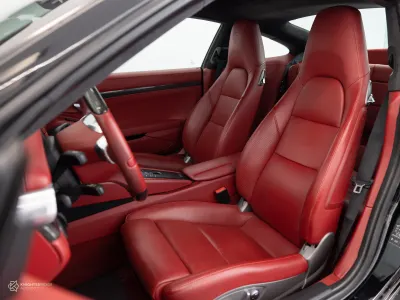 2013 Porsche 911 Carrera 4S