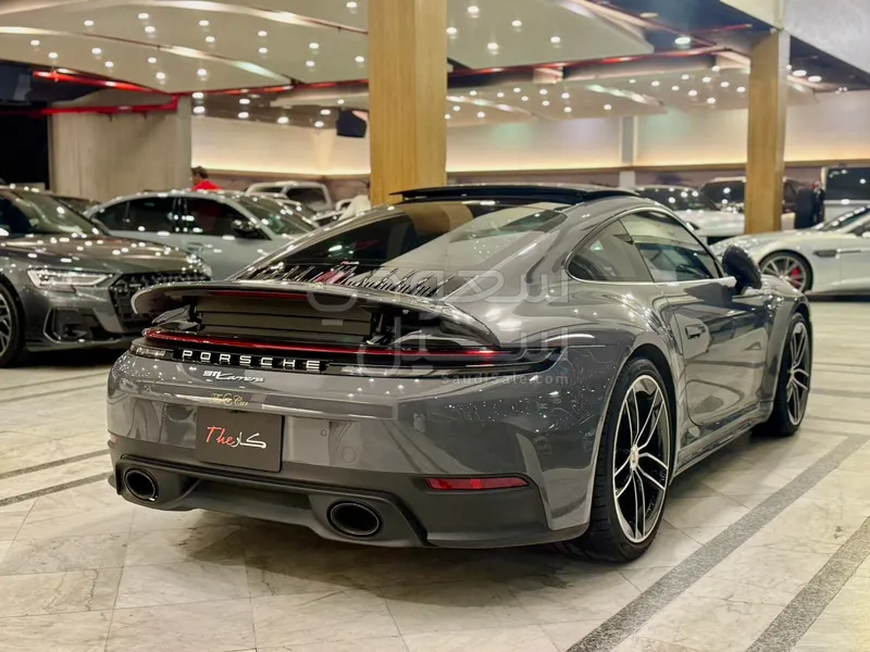 2025 Porsche 911 Carrera