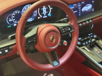 2025 Porsche 911 Carrera