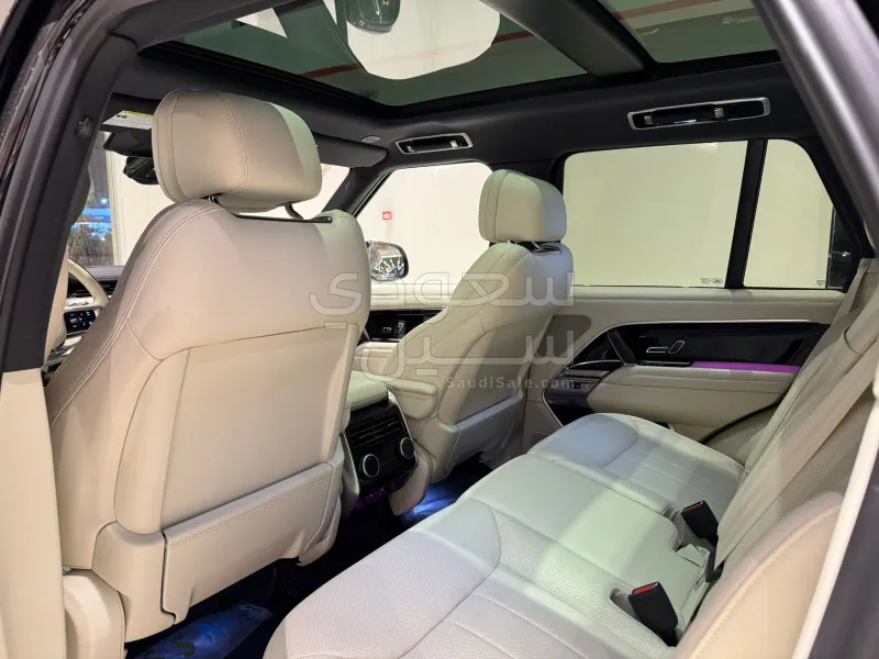 2023 Land Rover Range Rover Vogue SE